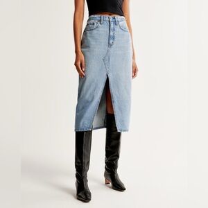 Abercrombie denim midi skirt w/ front slit size 28
